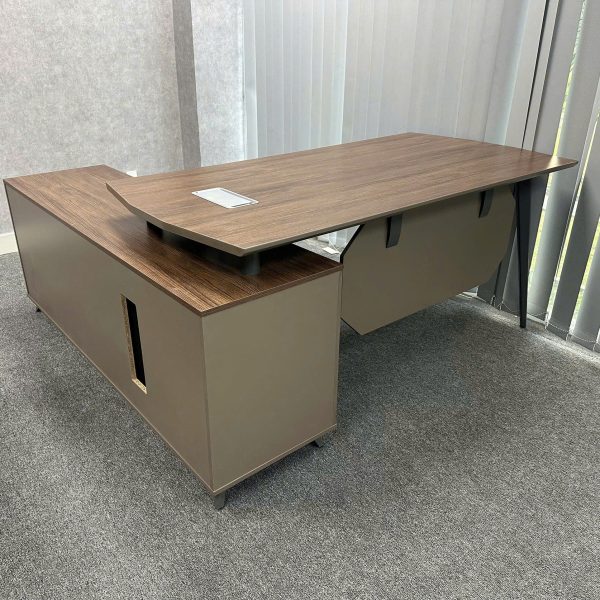 Bàn giám đốc nhập khẩu HT1