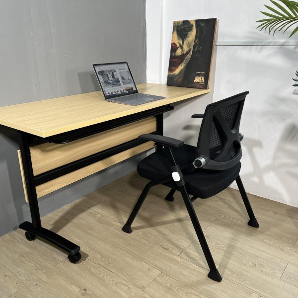 Bàn làm việc khung sắt 1m4 HT2