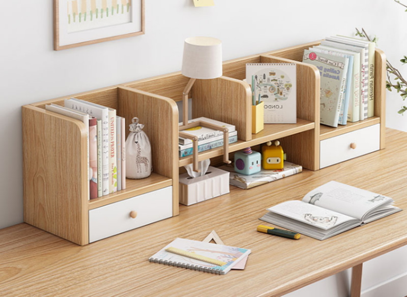 Sử dụng kệ gỗ để bàn