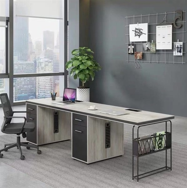 hướng bàn làm việc theo tuổi Thân