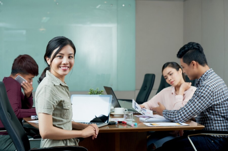 Nhân viên văn phòng là gì