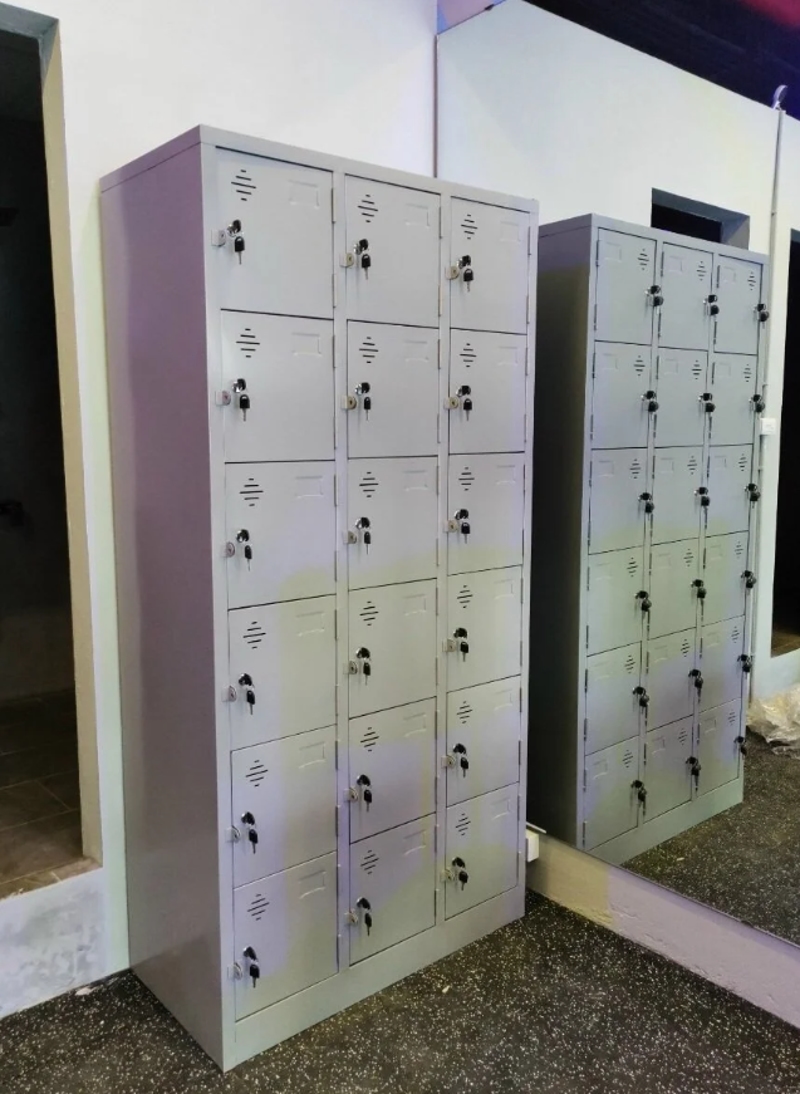 Tủ sắt văn phòng 18 ngăn LK18