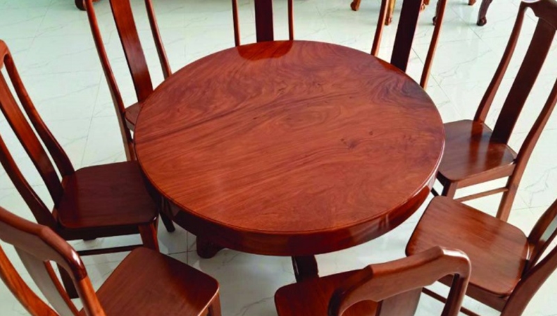 Ứng dụng của gỗ gõ đỏ trong thiết kế nội thất