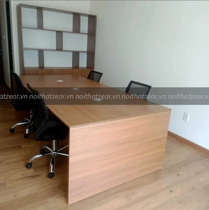 Bàn họp chân gỗ tự nhiên cao cấp BHG1