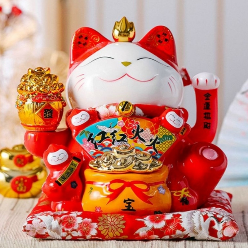 Mèo thần tài lông trắng đỏ